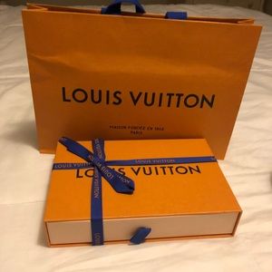 LV Bag & boxing all different sizes available